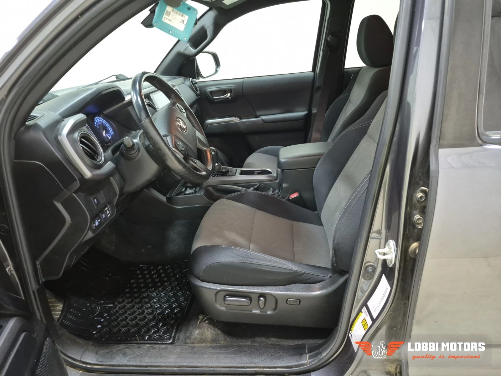 Toyota Tacoma, снимка 4 - Автомобили и джипове - 56295855