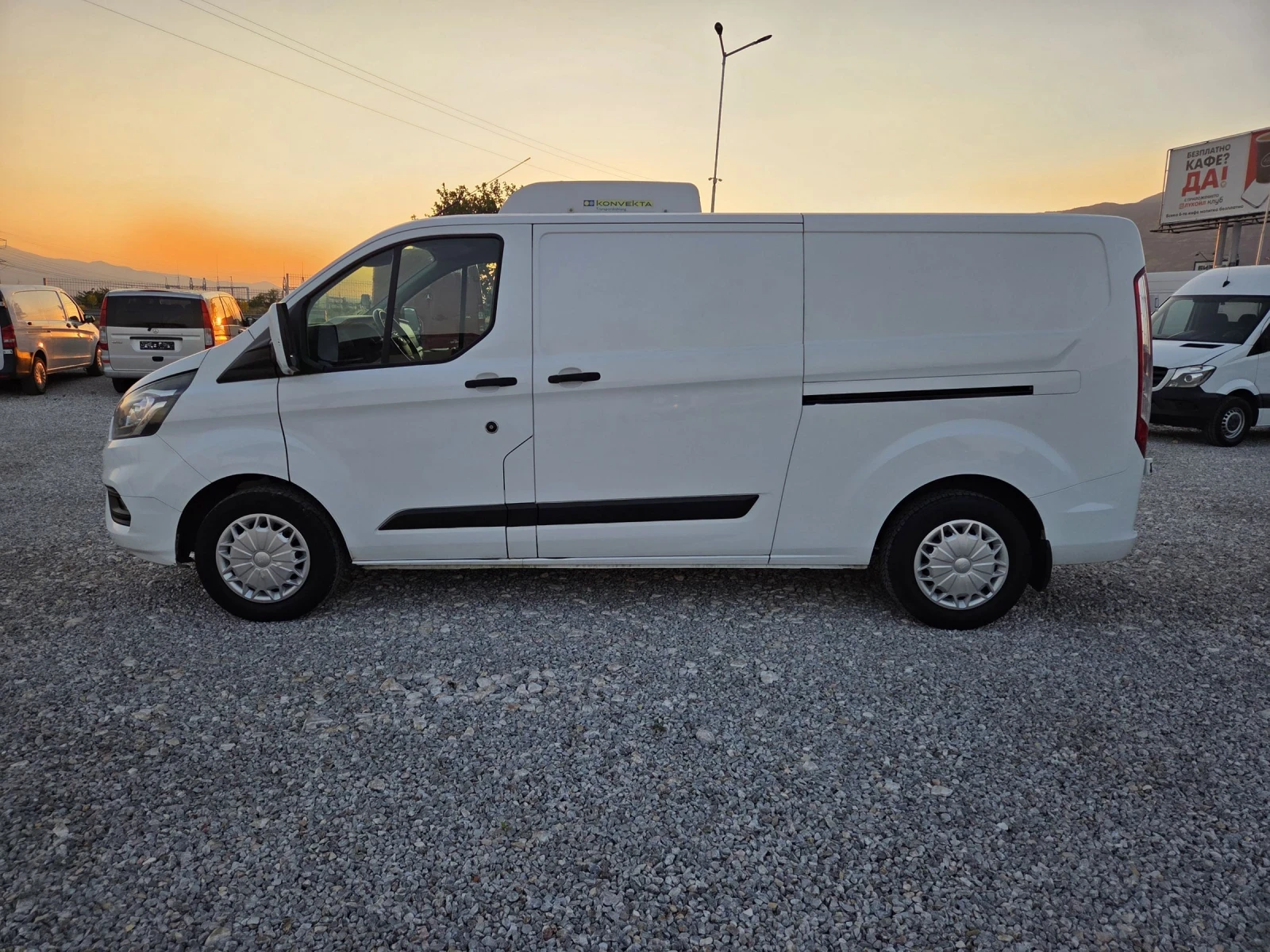 Ford Transit ХЛАДИЛЕН, ЕВРО 6, ДВЕ СТРАНИЧНИ, КЛИМА - изображение 2