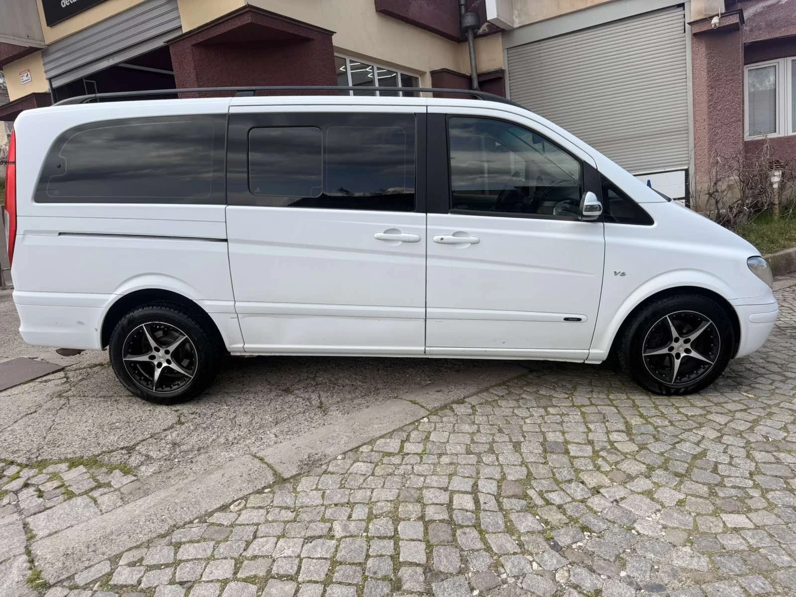 Mercedes-Benz Viano, снимка 13 - Бусове и автобуси - 56750981