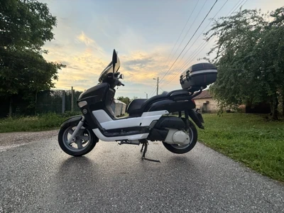 Yamaha Versity Mbk vp 300 kilibre