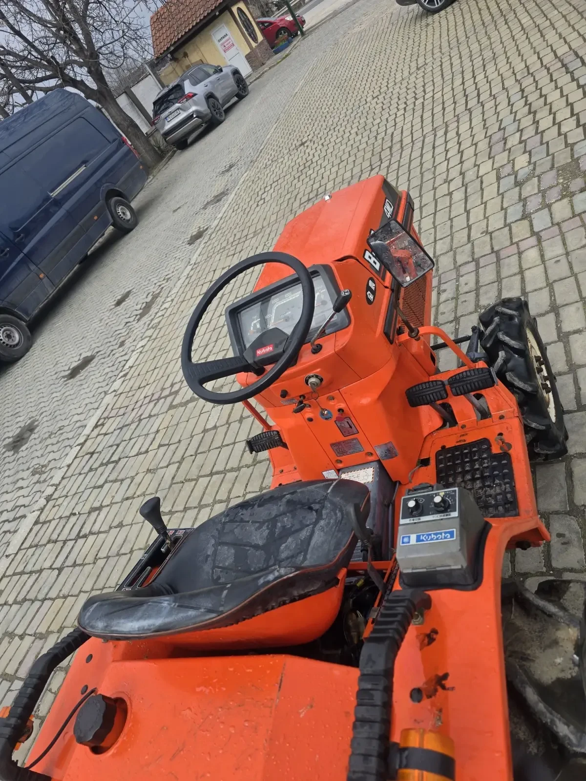 Трактор Kubota В 40, снимка 4 - Селскостопанска техника - 53900764