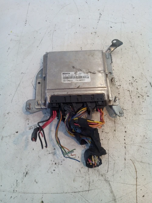 Компютър двигател за Алфа Ромео 156 1.9JTD