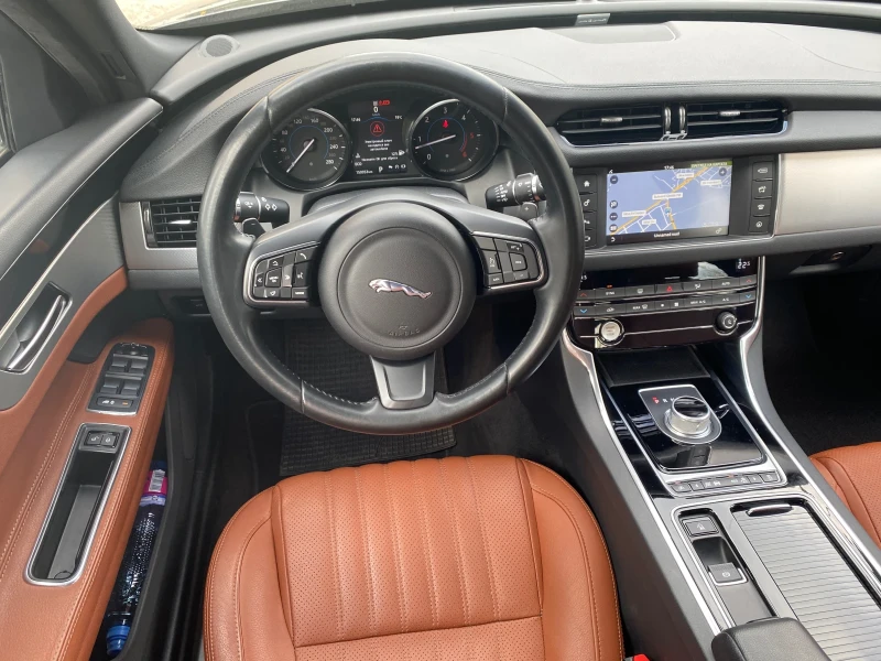 Jaguar Xf 2.0D, снимка 9 - Автомобили и джипове - 47352541