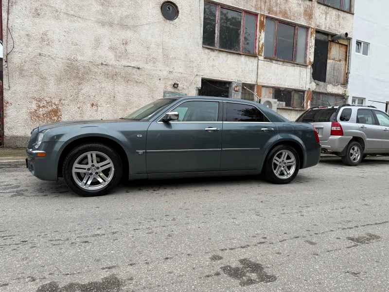 Chrysler 300c 3.5 i Luxury, снимка 8 - Автомобили и джипове - 48254066