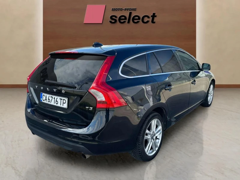 Volvo V60 1.6 Т3, снимка 7 - Автомобили и джипове - 48384439