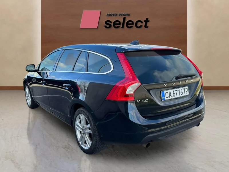 Volvo V60 1.6 Т3, снимка 8 - Автомобили и джипове - 48384439