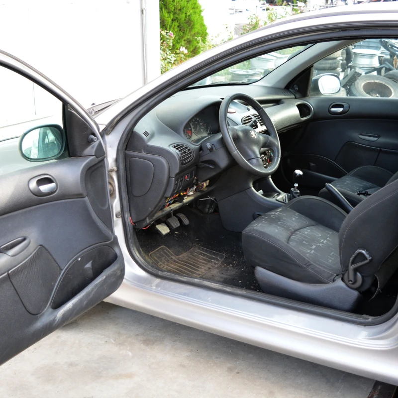 Peugeot 206 2.0 HDI, снимка 5 - Автомобили и джипове - 50846607