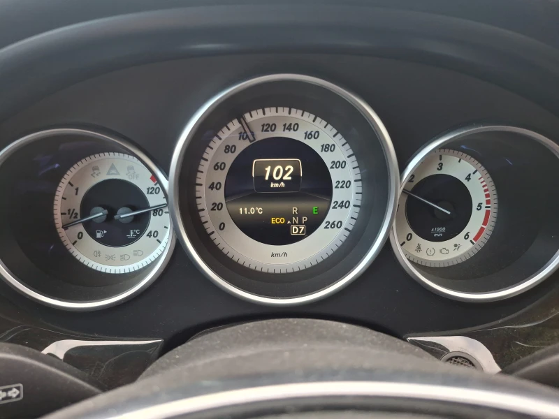 Mercedes-Benz CLS * AMG* 4 MATIC* PREMIUM PLUS* BLUETEC, снимка 12 - Автомобили и джипове - 52075163