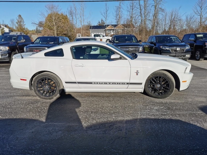 Ford Mustang * * CARFAX * * АВТО КРЕДИТ * * , снимка 4 - Автомобили и джипове - 53014195