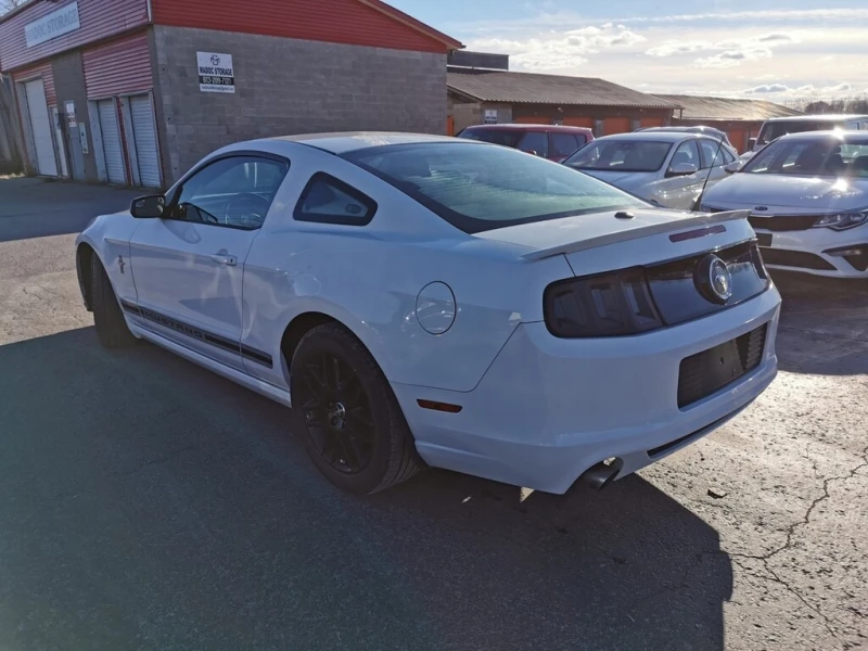 Ford Mustang * * CARFAX * * АВТО КРЕДИТ * * , снимка 7 - Автомобили и джипове - 53014195
