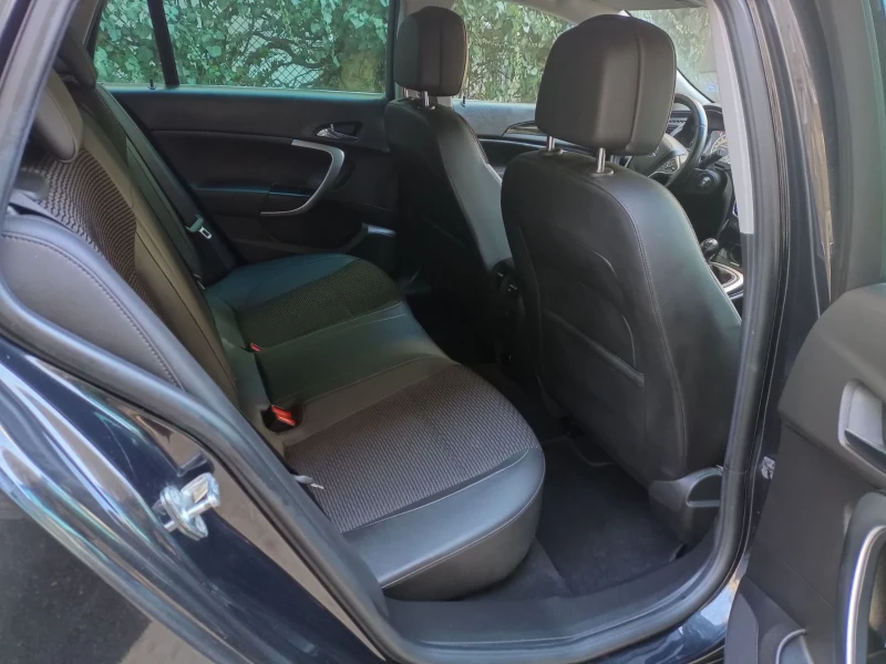 Opel Insignia, снимка 7 - Автомобили и джипове - 53274956