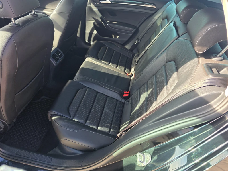 VW Golf R-Line, снимка 10 - Автомобили и джипове - 53540960