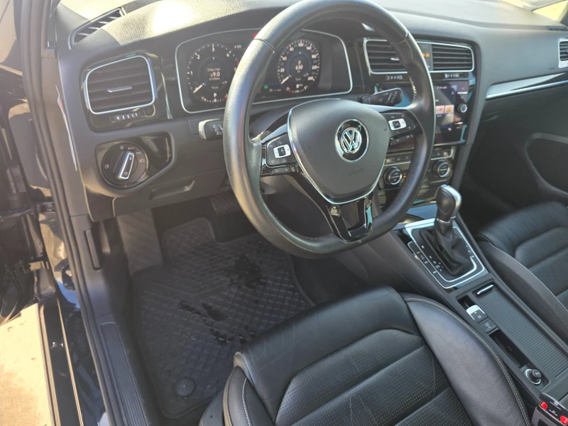 VW Golf R-Line, снимка 8 - Автомобили и джипове - 53540960