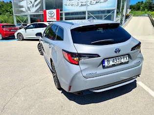 Toyota Corolla 2.0 Hybrid Luxury - Гаранция, снимка 4 - Автомобили и джипове - 54724291