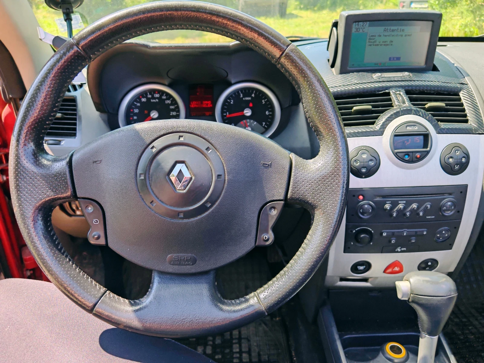 Renault Megane 2.0 16V - изображение 7