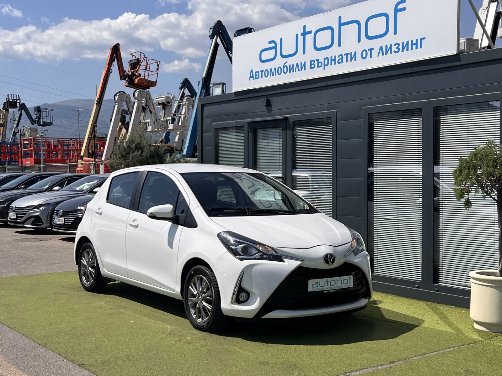 Toyota Yaris LUNA/1.5VVT-I/112k.c./6MT - изображение 6
