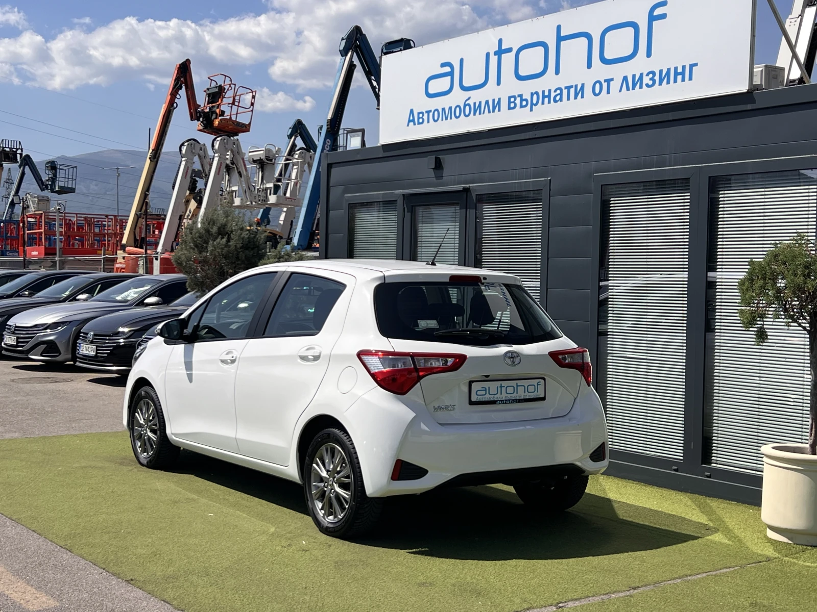 Toyota Yaris LUNA/1.5VVT-I/112k.c./6MT - изображение 3