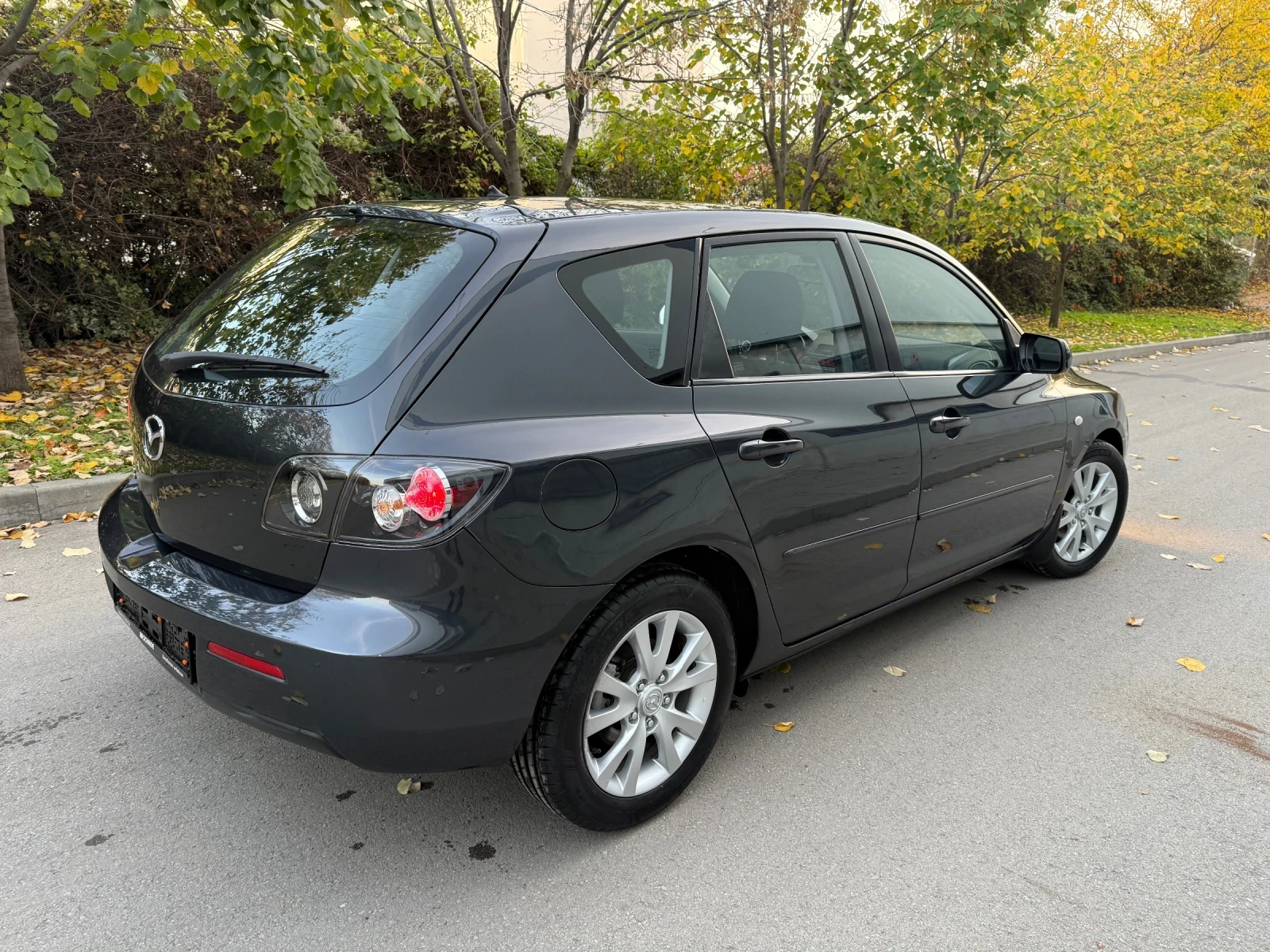 Mazda 3 1.6i Facelift - изображение 4