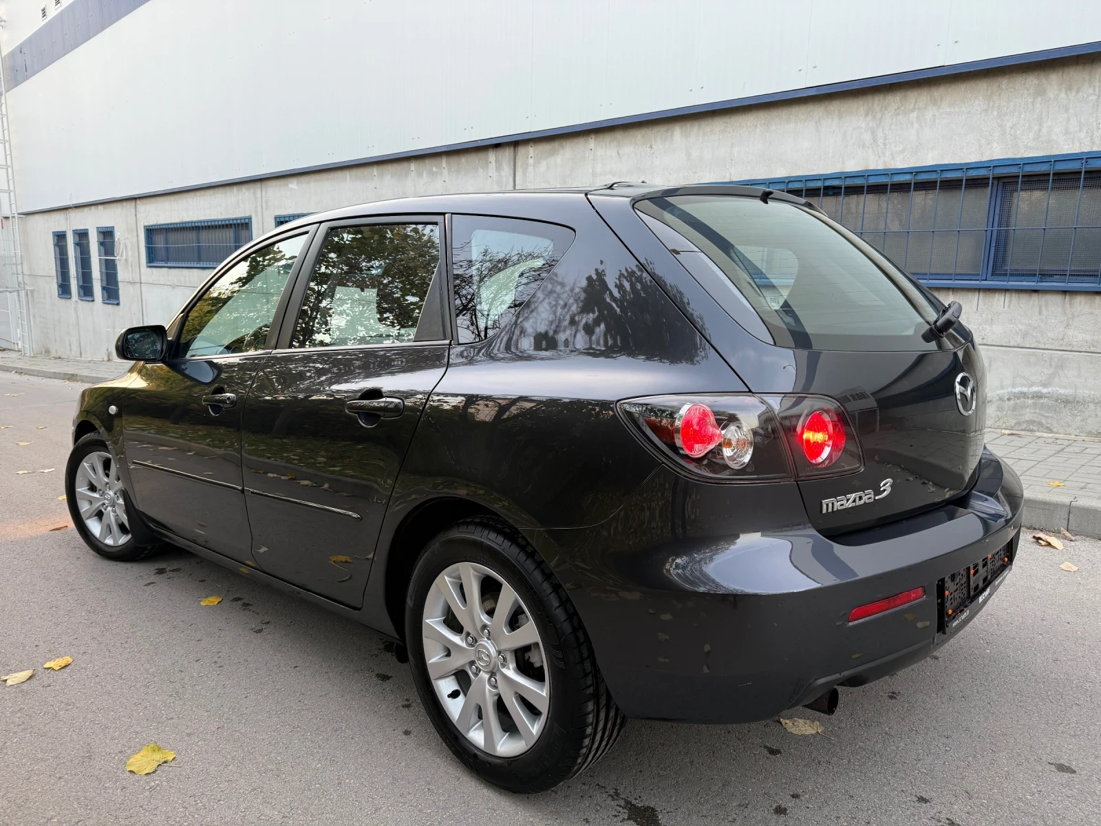 Mazda 3 1.6i Facelift - изображение 6