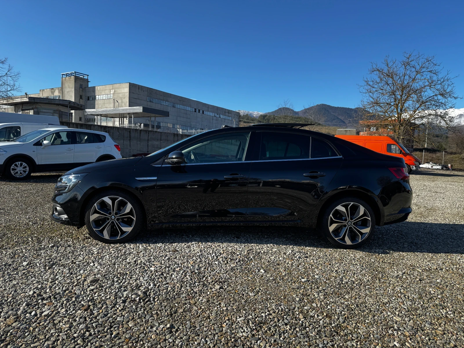 Renault Megane 1.5dci EURO 6B - изображение 6