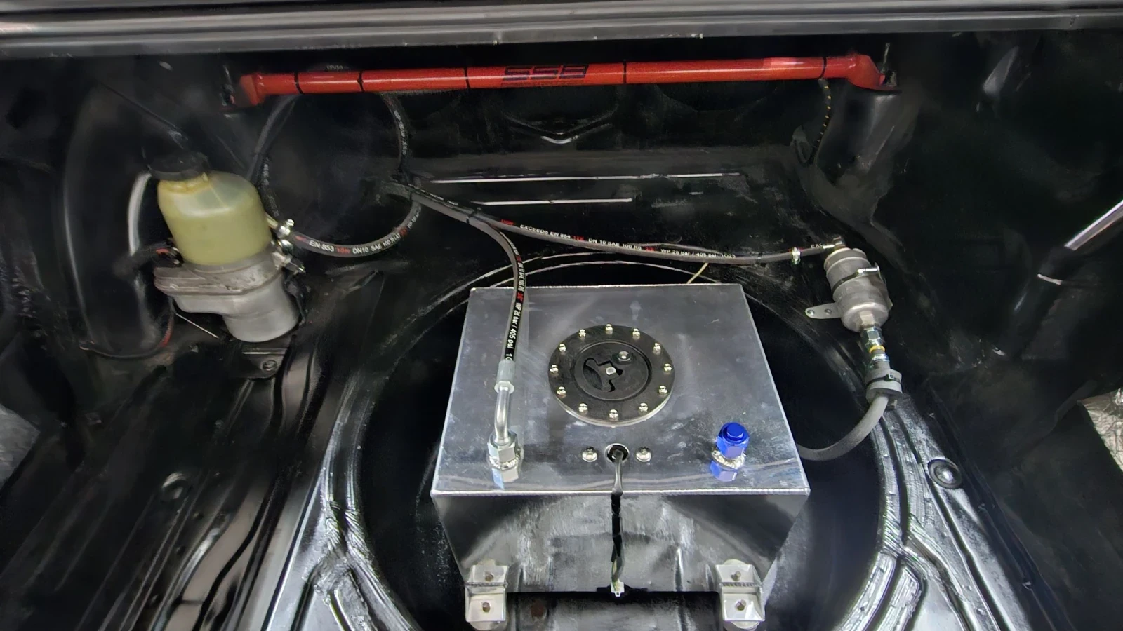 BMW 318 M50B25 Turbo, снимка 10 - Автомобили и джипове - 53840016