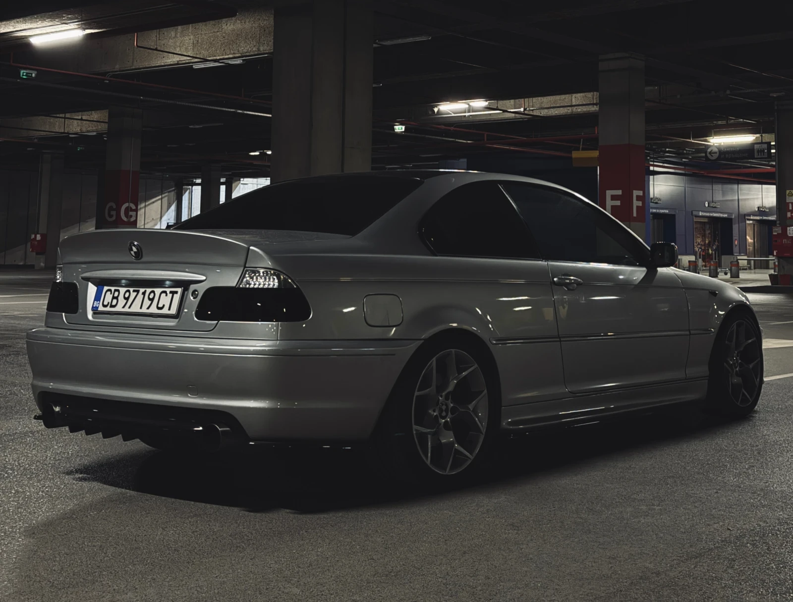 BMW 330, снимка 5 - Автомобили и джипове - 53991648