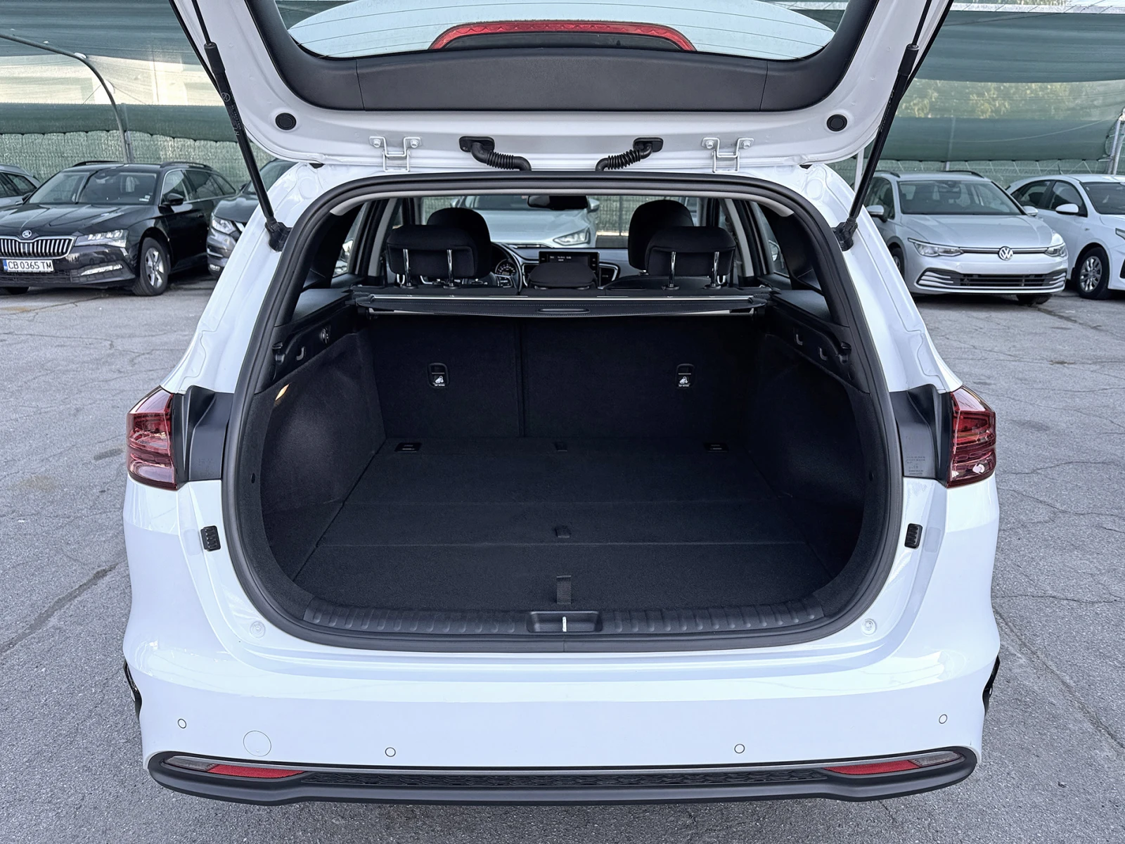 Kia Ceed 1.5 T-GDI OPF Vision, снимка 11 - Автомобили и джипове - 54883968