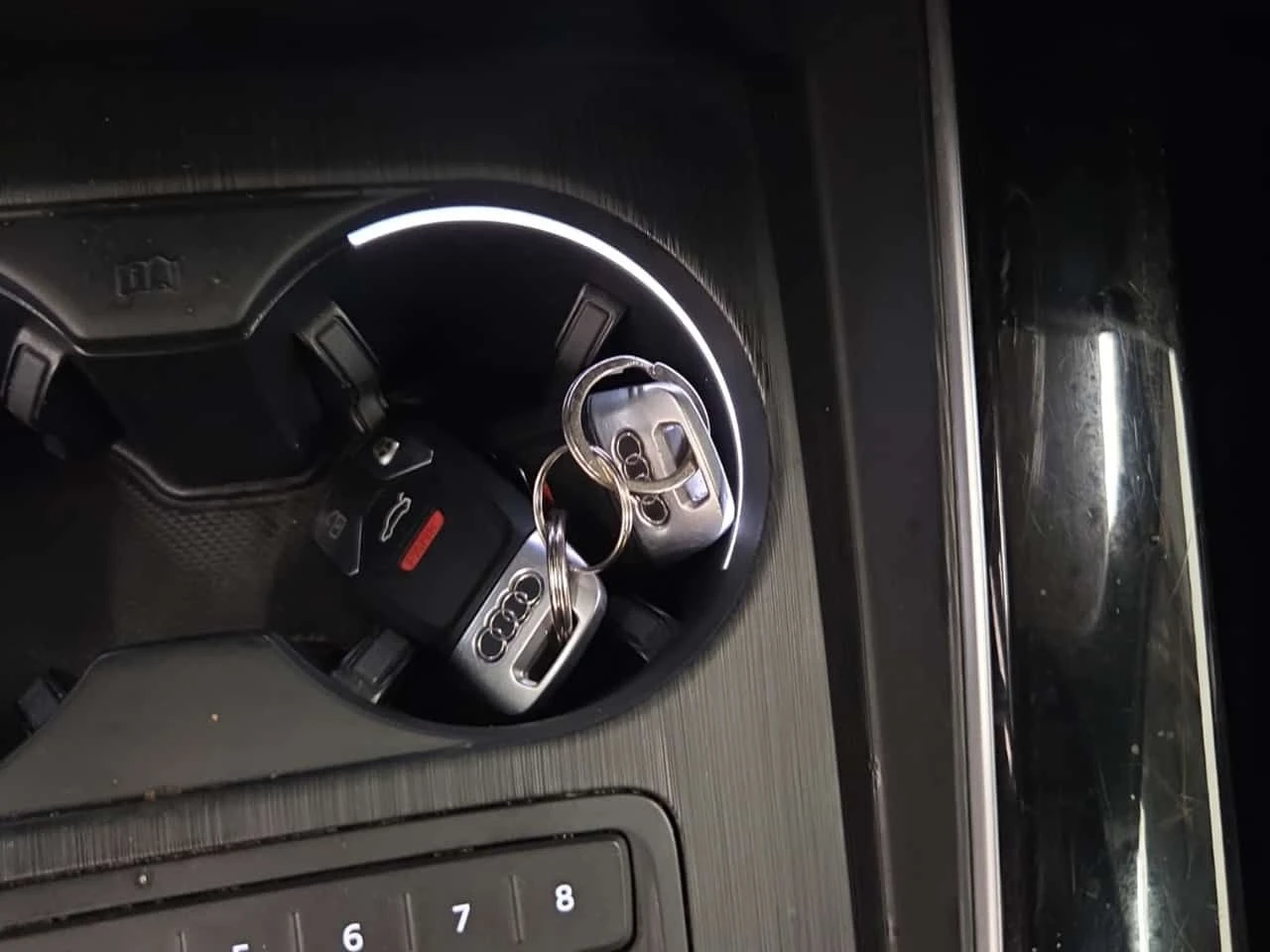 Audi A4 FULL S LINE/PROGRESSIV/CARFAX/ПОДГРЕВ/2 КЛЮЧА, снимка 9 - Автомобили и джипове - 55180368
