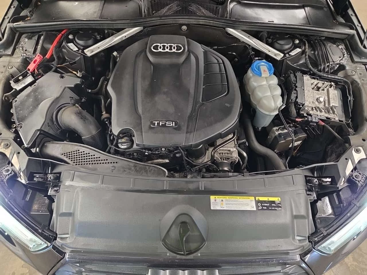 Audi A4 FULL S LINE/PROGRESSIV/CARFAX/ПОДГРЕВ/2 КЛЮЧА, снимка 17 - Автомобили и джипове - 55180368