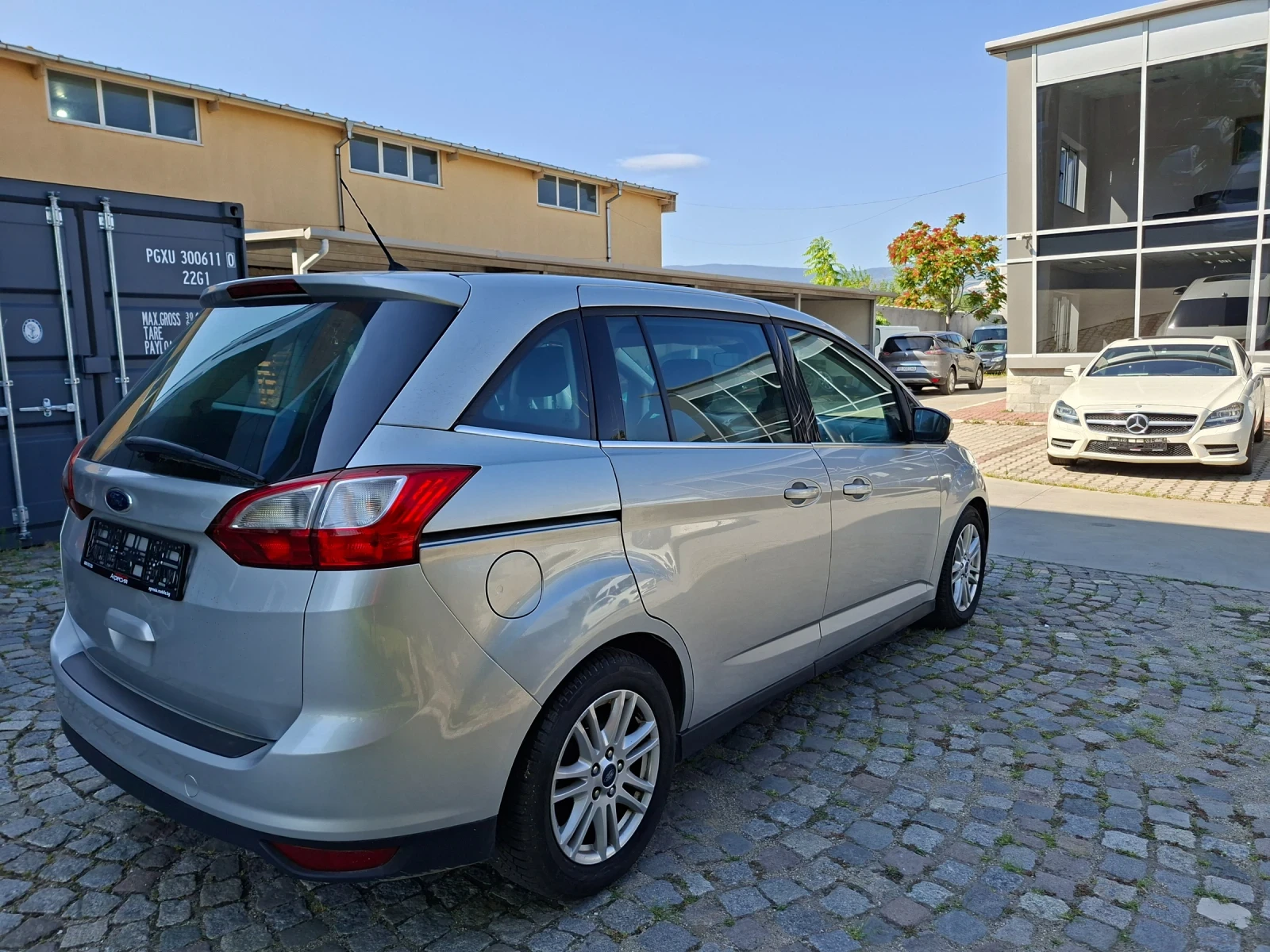 Ford Grand C-Max 1.6D 7местен, снимка 7 - Автомобили и джипове - 55445145