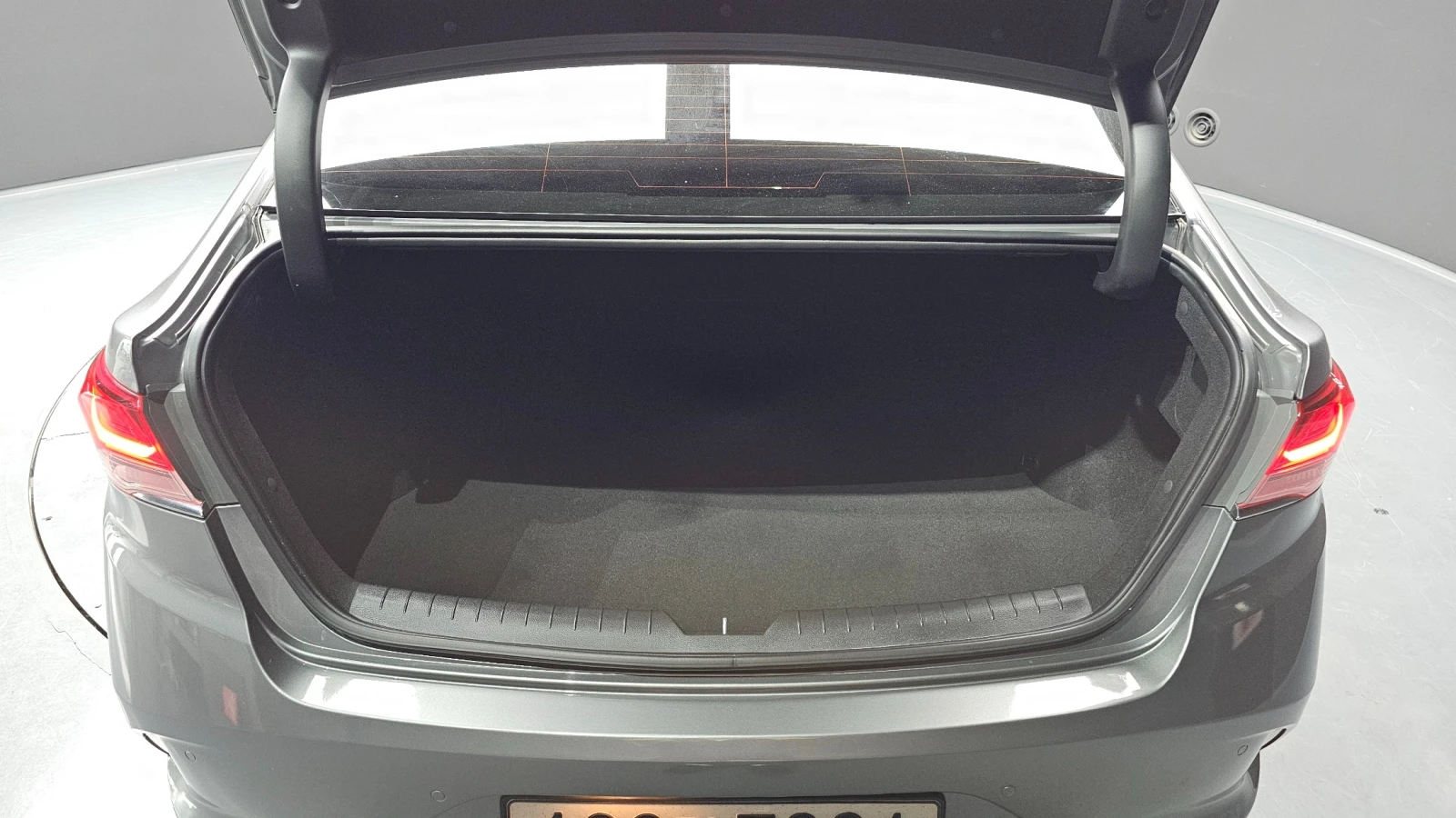 Hyundai Sonata, снимка 17 - Автомобили и джипове - 55599927