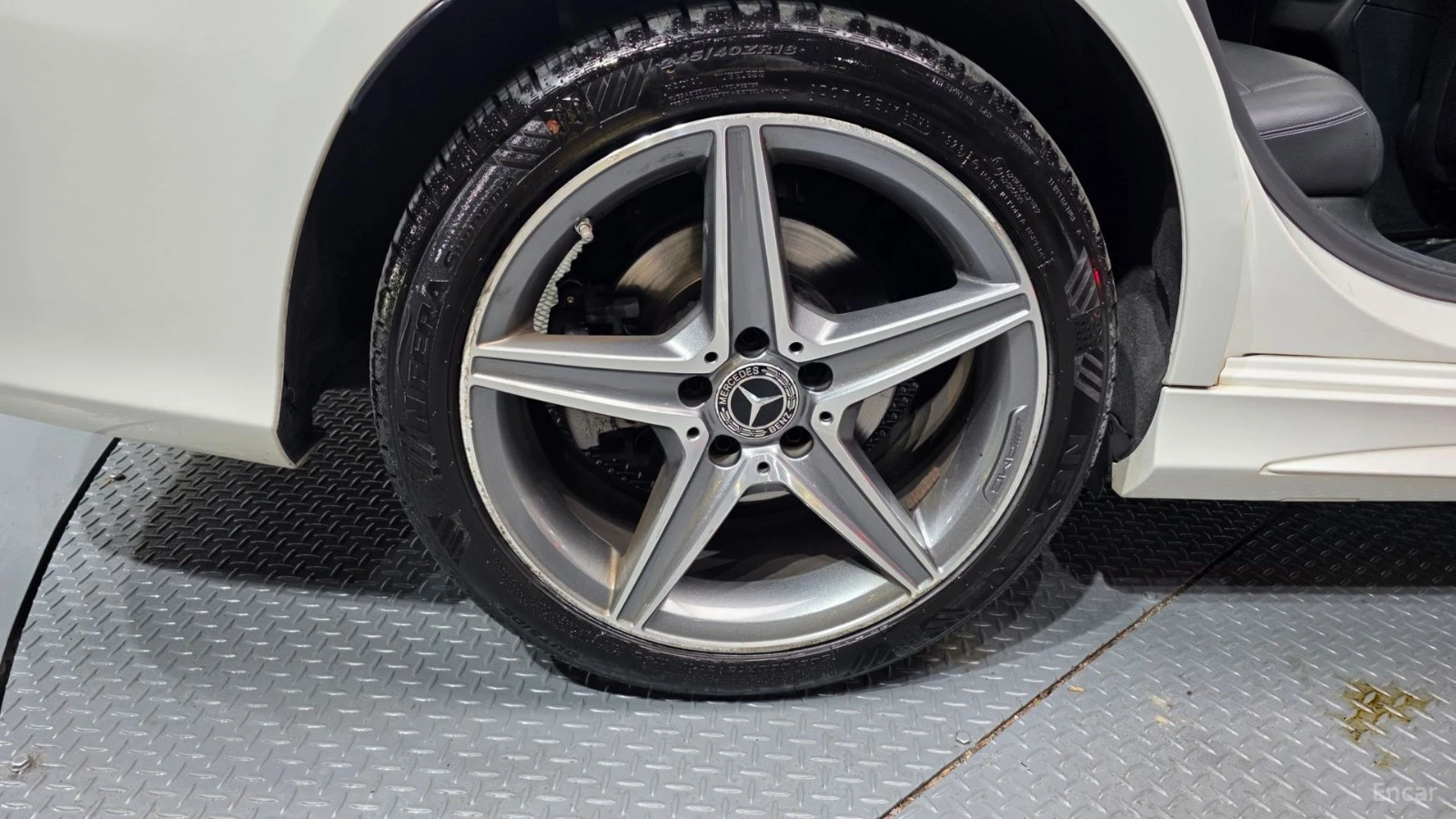Mercedes-Benz C 200 4MATIC* AMG LINE* HEAD UP* DISTRO* LANE* PANO, снимка 17 - Автомобили и джипове - 55645705