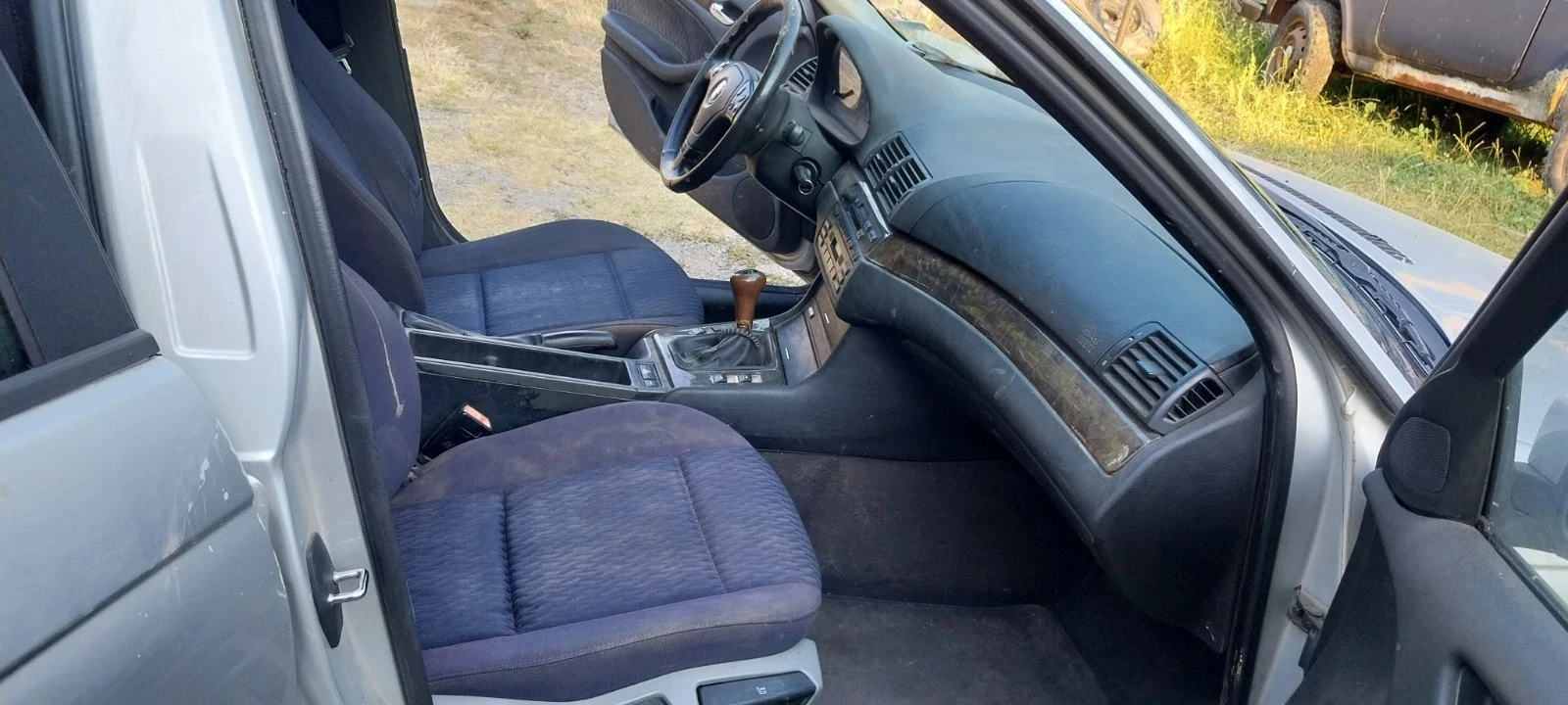BMW 318, снимка 11 - Автомобили и джипове - 55710389