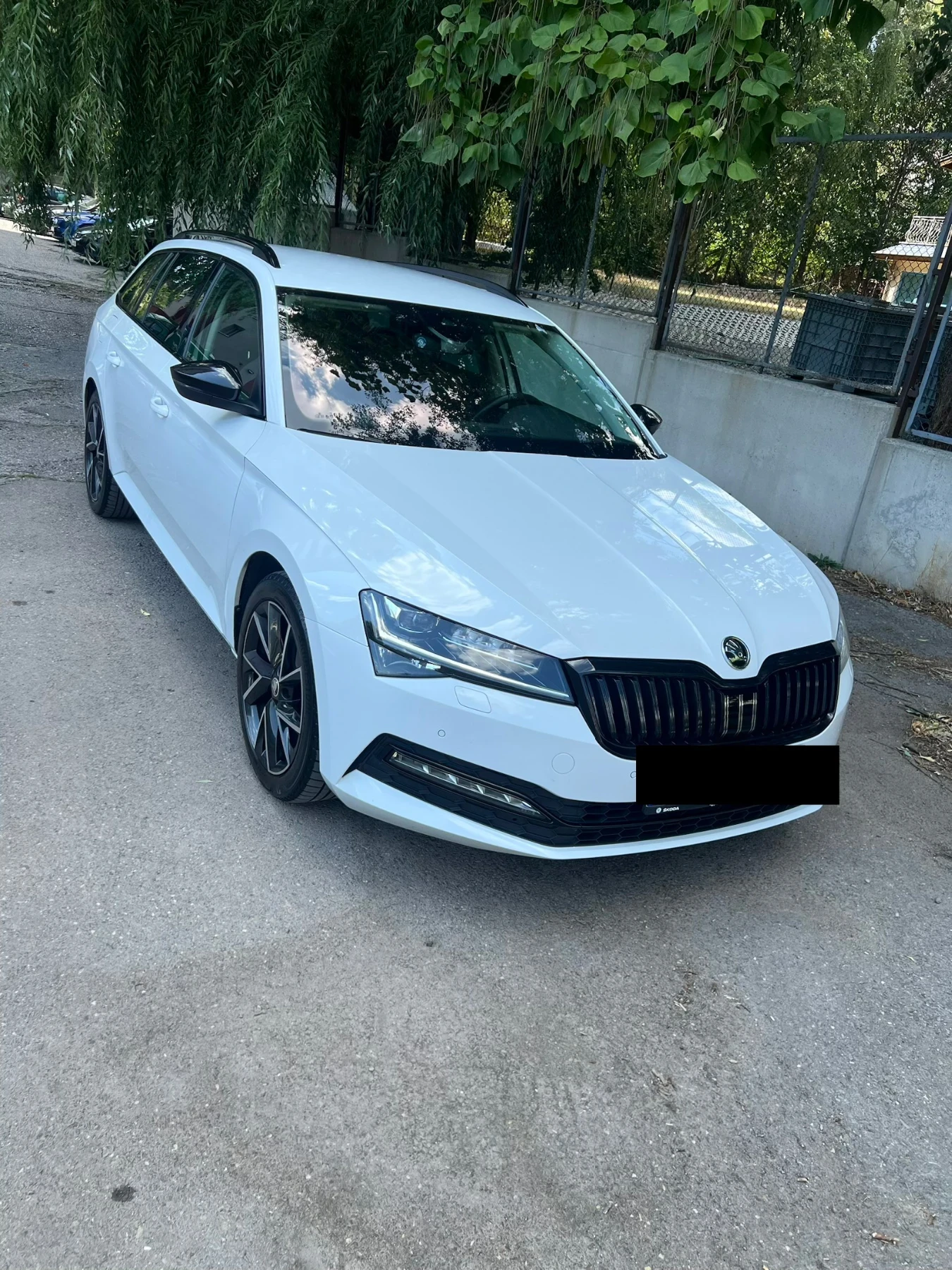Skoda Superb, снимка 4 - Автомобили и джипове - 55836901