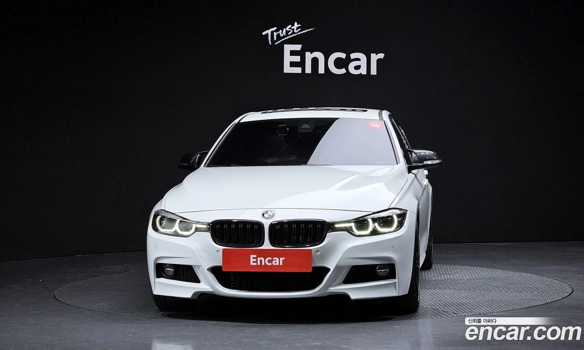 BMW 320 320d M Sport Shadow, снимка 3 - Автомобили и джипове - 56156580
