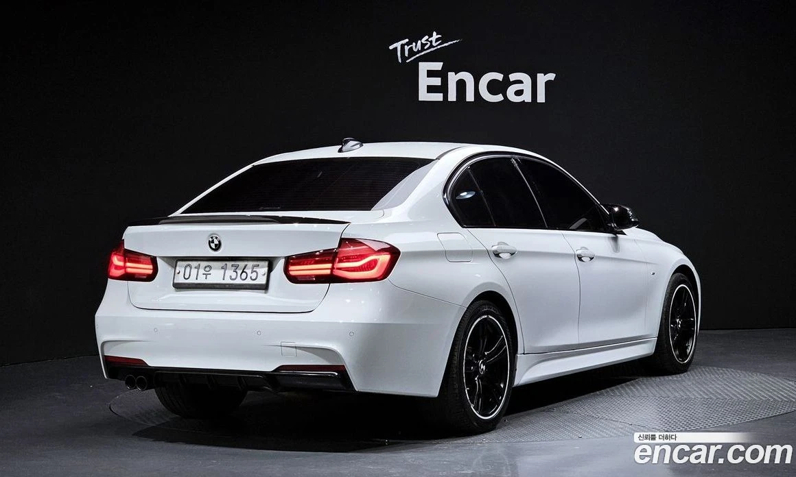BMW 320 320d M Sport Shadow, снимка 2 - Автомобили и джипове - 56156580
