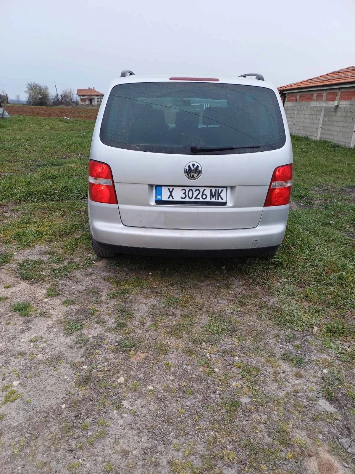 VW Touran, снимка 2 - Автомобили и джипове - 56161853