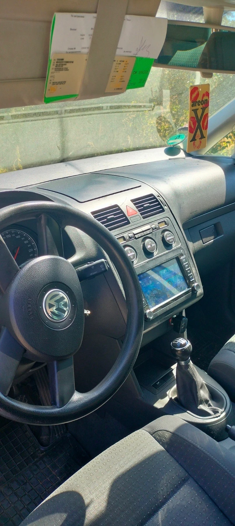 VW Touran, снимка 10 - Автомобили и джипове - 56161853