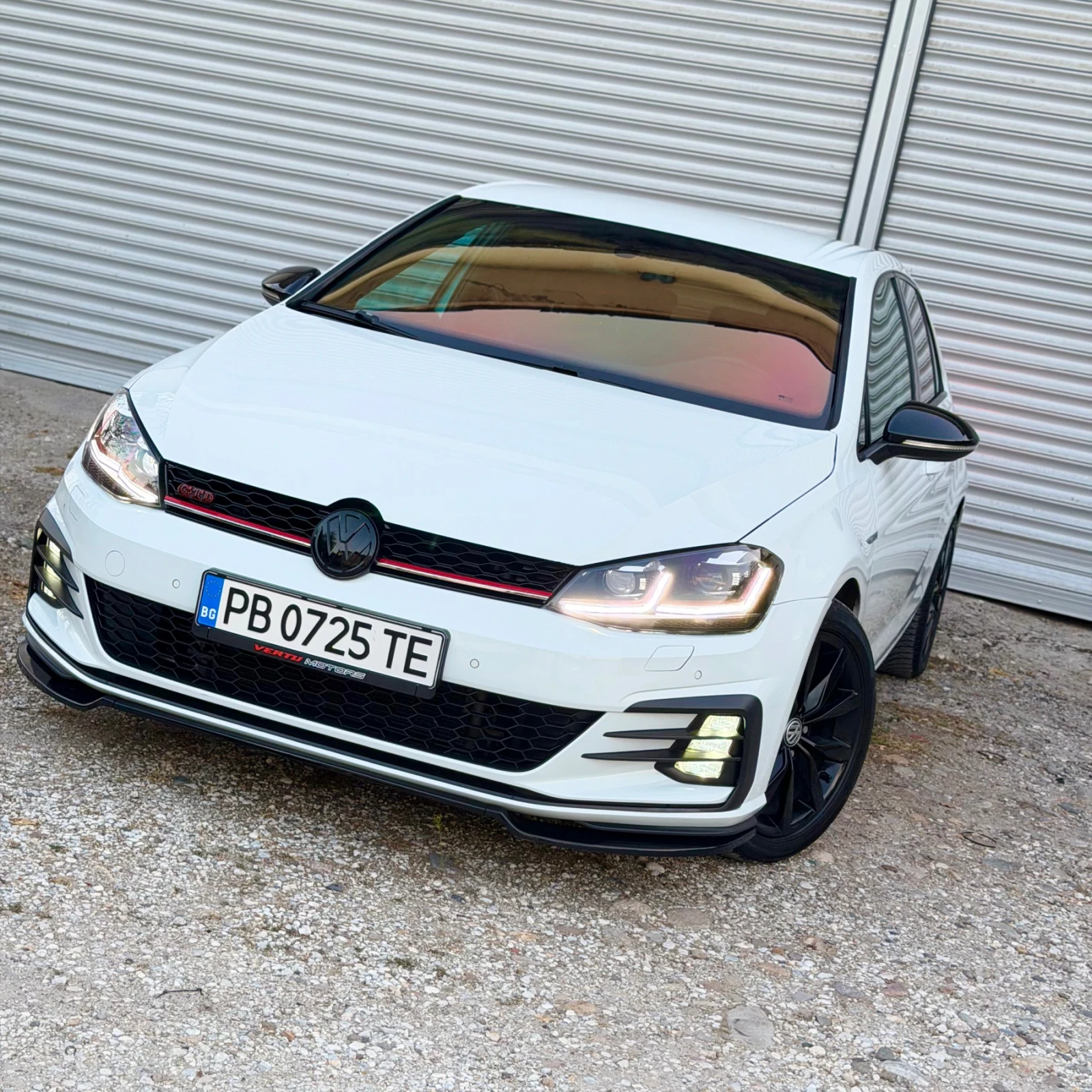 VW Golf, снимка 3 - Автомобили и джипове - 56165489