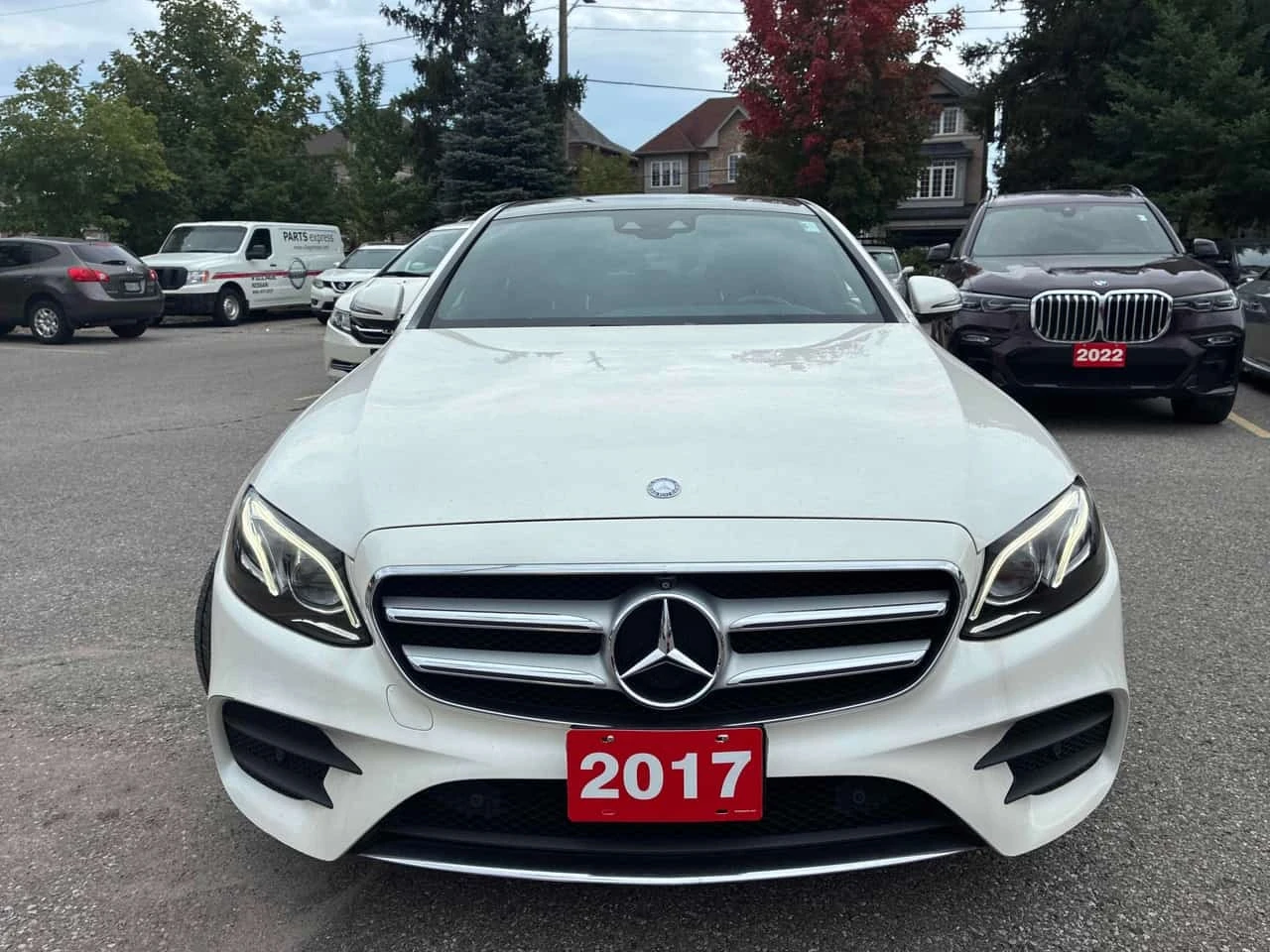 Mercedes-Benz E 300 * CARFAX * ЦЕНА ДО БГ, снимка 6 - Автомобили и джипове - 56165836