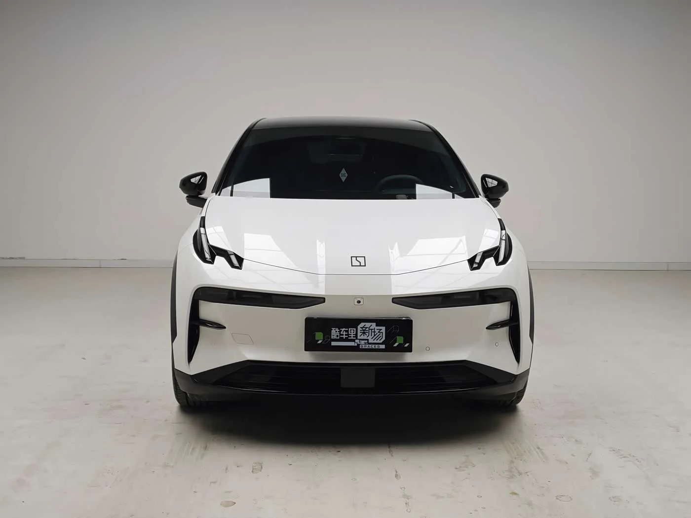 Zeekr X AWD YOU Edition 4-Seater, снимка 2 - Автомобили и джипове - 56719261