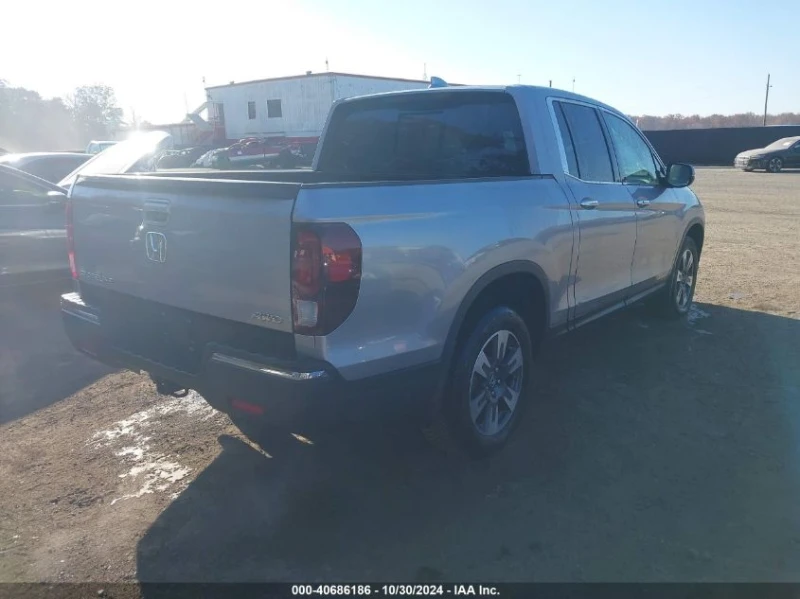 Honda Ridgeline RTL-E* , снимка 5 - Автомобили и джипове - 48784962