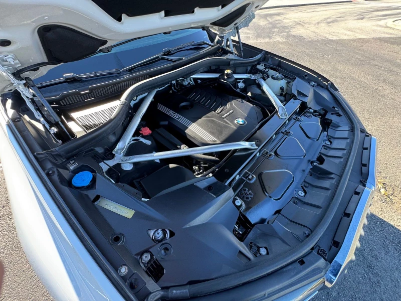 BMW X7 Mineral White Metallic, снимка 11 - Автомобили и джипове - 52662118