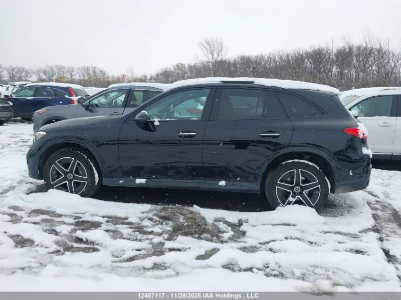 Mercedes-Benz GLC 300 AMG* BURMESTER* 4MATIC* 2 Ключа, снимка 4 - Автомобили и джипове - 52693017