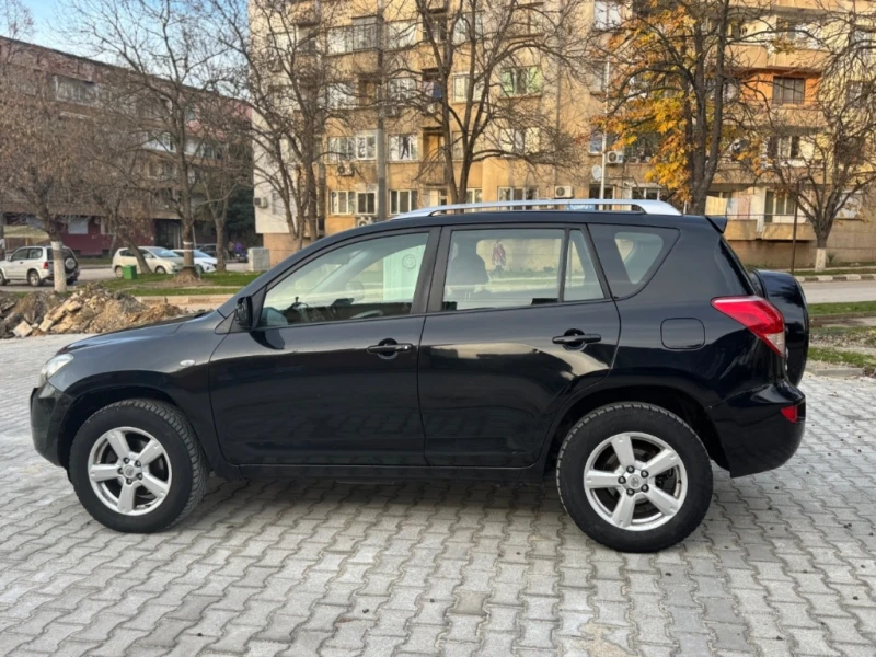Toyota Rav4, снимка 5 - Автомобили и джипове - 52740365