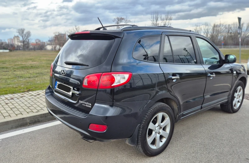 Hyundai Santa fe 2.2- 7 места, снимка 3 - Автомобили и джипове - 53133799