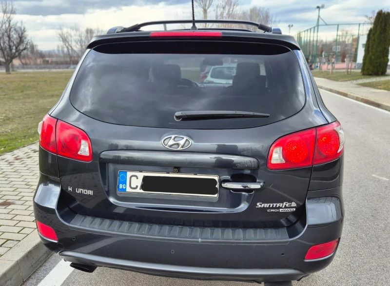 Hyundai Santa fe 2.2- 7 места, снимка 4 - Автомобили и джипове - 53133799