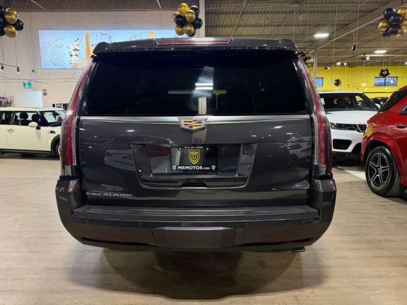 Cadillac Escalade * Premium * CARFAX * ЦЕНА ДО БГ, снимка 4 - Автомобили и джипове - 53471045