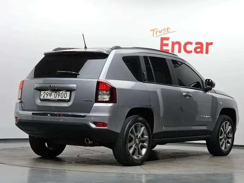 Jeep Compass, снимка 2 - Автомобили и джипове - 56733503