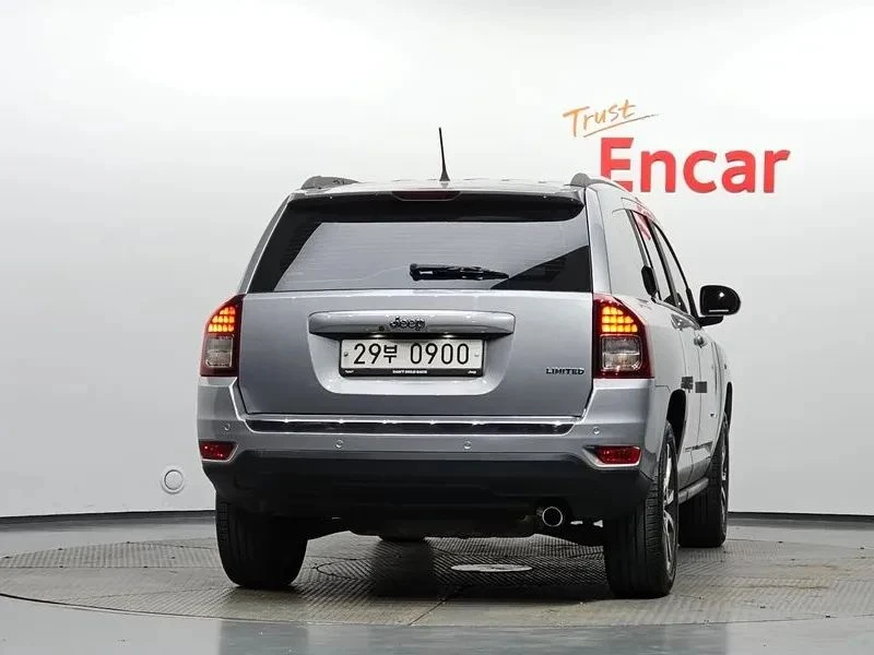 Jeep Compass, снимка 4 - Автомобили и джипове - 56733503